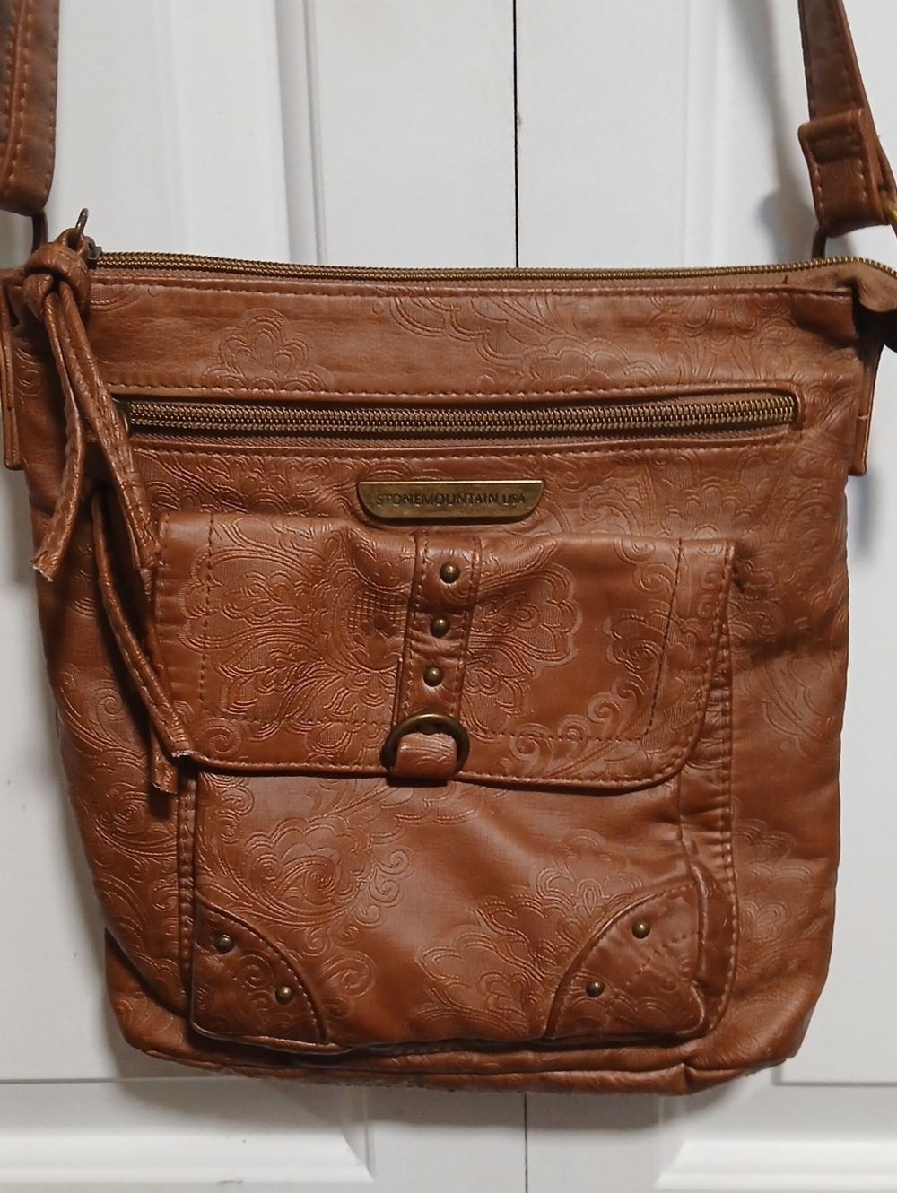 Stone Mountain Accessories Tan Embossed Faux-Leather Crossbody Bag